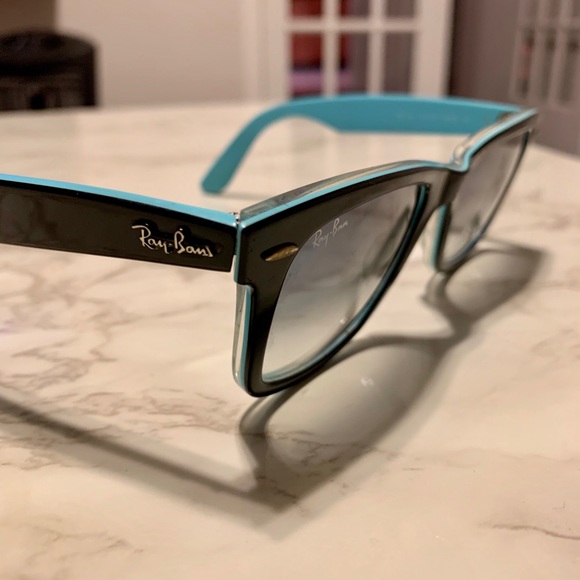 Sunglasses - Picture 3 of 3